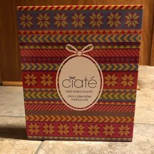 Ciaté London Mini Mani Month 2017 Holiday Set
